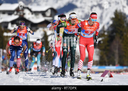Seefeld, Österreich. 28. Februar, 2019. Victoria CARL (GER, 2. v. re) nach dem Start Aktion im Pack, cross country Damen 4 x 5 km Staffel Classic/Kostenlos, Langlauf Frauen Relais Classic/Freestyle FIS Nordische Ski-WM 2019 in Seefeld/Österreich vom 19.02.-03.03.2019. | Verwendung der weltweiten Kredit: dpa Picture alliance/Alamy leben Nachrichten Stockfoto