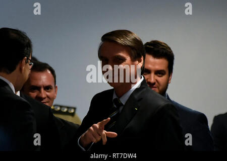 Brasilia, Brasilien. 28 Feb, 2019. Besuchen sie Juan Guaido in Brasilia - Jair Bolsonaro, Präsident der Republik, am Donnerstag, dem 28. Februar, während einer Pressekonferenz mit Juan Guaido, selbst ernannte interim Präsident von Venezuela, im Palacio des Plateaus statt. Foto: Mateus Bonomi/AGIF AGIF/Alamy Credit: Live-Nachrichten Stockfoto