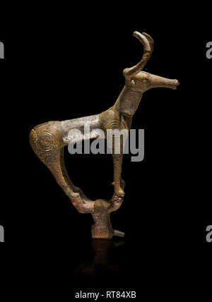 Bronzezeit Hattiergemeinschaft zeremoniellen Stier Statuette aus Bronze aus einem möglichen Bronzezeit königliches Grab L (2500 v. Chr. bis 2250 v. Chr.) - alacahoyuk-Museum von Anatolien Stockfoto