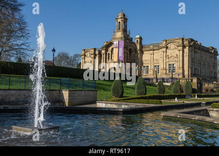 Cartwright Hall und Lister Park, Bradford, Yorkshire. Stockfoto