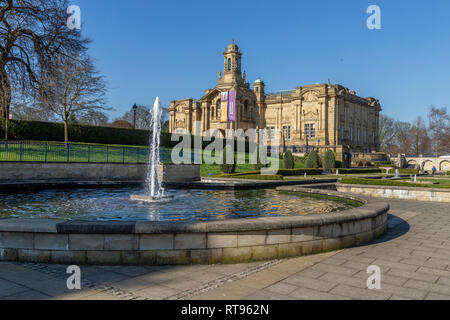 Cartwright Hall und Lister Park, Bradford, Yorkshire. Stockfoto