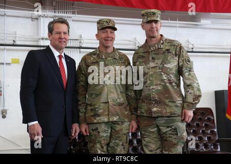 Gouverneur Brian Kemp, Generalmajor Thomas Carden, und Generalmajor Joe Jarrard waren Die offizielle Partei der Georgia National Guard ändern des Befehls Zeremonie auf Lehm National Guard Mitte Januar 26, 2019. U.S. Army National Guard Stockfoto