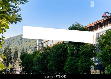 Blank Banner über der Straße, Platz für Text Stockfoto