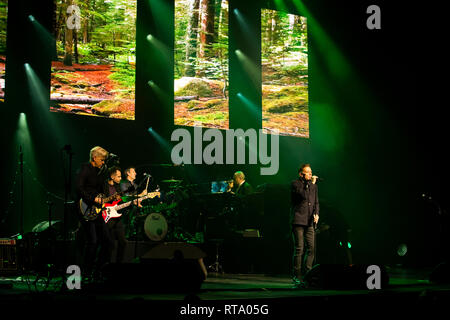 Diakon Blau, Cliffs Pavilion, Southend, Essex © clarissa Debenham/Alamy Stockfoto