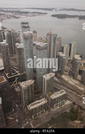 TORONTO, ONTARIO, Kanada - 25. JUNI 2018: Toronto Wohngegend Stockfoto