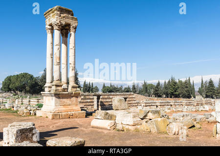 Tetrapylon, Ruinen des 8. Jahrhunderts Umayyaden Stadt in Anjar, Libanon Stockfoto