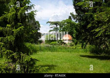 Astronomie Sternwarte, observatoire astronomique in Jardin des Plantes de Montpellier - Botanische Gärten, Montpellier, Frankreich. Auf Anregung gebaut Stockfoto