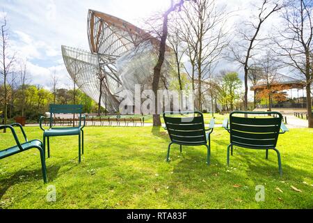 PARIS, Frankreich, 10. April 2018: Die Fondation Louis Vuitton am Bois de Boulogne Stockfoto