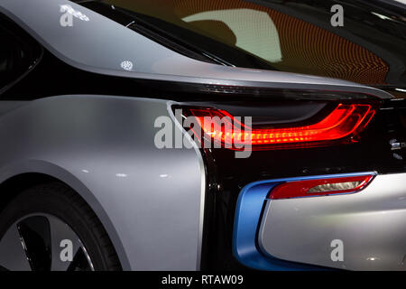 FRANKFURT, Deutschland - 20.September 2013: Rückansicht Nahaufnahme eines BMW i8 auf der Frankfurter Automobilausstellung IAA. Stockfoto