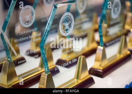 Us-Staatssekretär für Verteidigung für Erwerb und Erhaltung, Ellen M. Herr, Gastgeber der Defense Acquisition Achievement Award in der Halle der Helden im Pentagon, Washington, D.C., Feb 5, 2019. Stockfoto