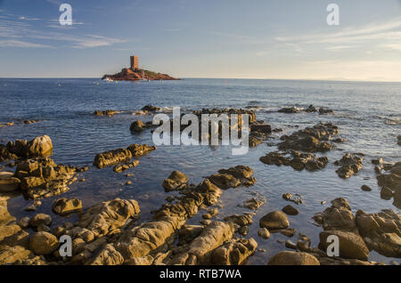 Insel und Turm d'Or (Goldene Turm) in der Nähe von OR, Provence, Frankreich Stockfoto