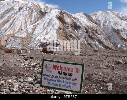 Berglandschaft in der Nähe von Hankar, einem abgelegenen Dorf in Markha Valley, Ladakh Stockfoto