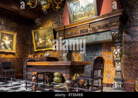 Speisesaal im Rubenshuis/Rubens' House Museum, dem ehemaligen Wohnhaus und Atelier von Peter Paul Rubens (1577 - 1640) in Antwerpen, Flandern, Belgien Stockfoto