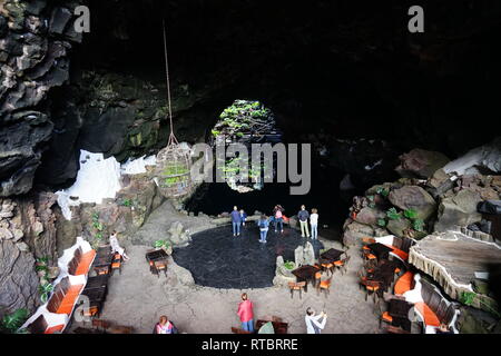 Jameos del Agua, im Lavafeld des Monte Corona, geschaffen von César Manrique, Lanzarote, Kanarische Inseln, Spanien Stockfoto