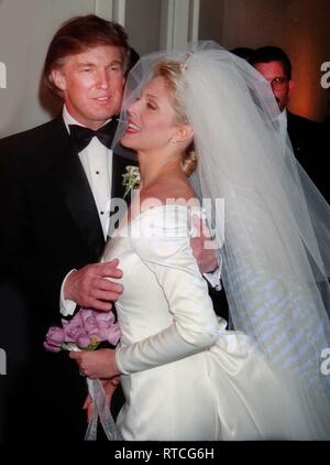 Donald Trump und Marla Maples Hochzeit 1993 - Matt Calamari im Hintergrund Foto von John Barrett/PHOTOlink Stockfoto