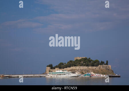 Das 14. Jahrhundert genuesische Festung auf Pigeon Island, Kusadasi, Türkei Stockfoto