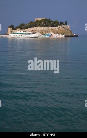 Das 14. Jahrhundert genuesische Festung auf Pigeon Island, Kusadasi, Türkei Stockfoto