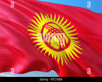 Flagge von Kyrgyzstan winken im Wind gegen den tiefblauen Himmel. Hochwertige Qualität aus. Stockfoto