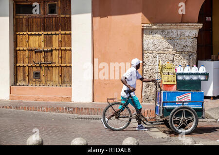 Cartagena Kolumbien,Hispanic Latino ethnische Einwanderer Minderheit,Resident Residents,Schwarze Schwarze Afrikanische Afrikanische Afrikanische Afrikanische Minderheit,Afro Ca Stockfoto