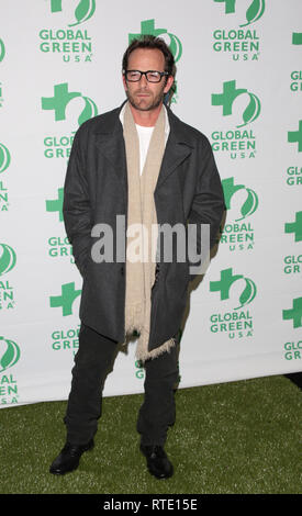 Datei: 1 Mar 2019. Luke Perry ist nach einem Schlaganfall ins Krankenhaus eingeliefert. Foto: Hollywood, CA - 20. Februar: Luke Perry nimmt Global Green USA 10. jährlichen Pre-Oscar Party in Avalon am 20. Februar in Hollywood, Kalifornien 2013. Personen: Luke Perry Credit: Stürme Media Group/Alamy leben Nachrichten Stockfoto