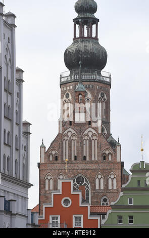 Greifswald, Deutschland. 01 Mär, 2019. Die evangelische Dom St. Nikolai in Greifswald. Greifswald ist der Sitz des Bischofs, wie sie im Sprengel Mecklenburg und Pommern. Der neue Bischof im Bezirk ist der Rostocker ökumenischen Pastor Jeremias. Quelle: Stefan Sauer/dpa/Alamy leben Nachrichten Stockfoto