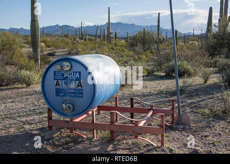Not Wasser station für illegale Einwanderer auf Organ Pipe Cactus National Monument, auf die internationale Grenze mit Mexiko, südlich-zentralen Arizona Stockfoto