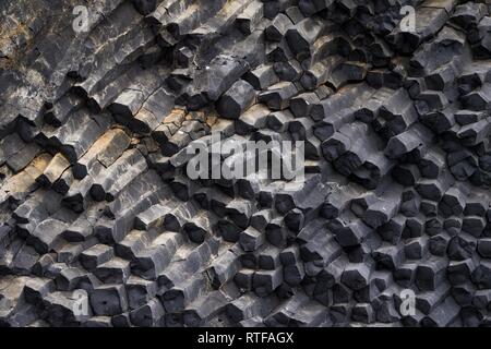 Basaltsäulen von Lava Rock, Basaltlava, Reynisfjara, in der Nähe von Vík í Mýrdal, South Coast, Island Stockfoto