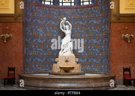 Jugendstil Brunnen im Gellert Spa, Hotel Gellert, Budapest, Ungarn Stockfoto