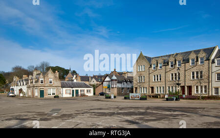 DORNOCH SUTHERLAND SCHOTTLAND DEN HAUPTPLATZ UND HÄUSER Stockfoto