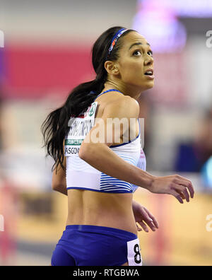 Großbritanniens Katarina Johnson-Thomson nach konkurrieren im Fünfkampf 60 m Hürden der Frauen während des Tages eine der Europäischen Indoor Leichtathletik WM im Emirates Arena, Glasgow. Stockfoto