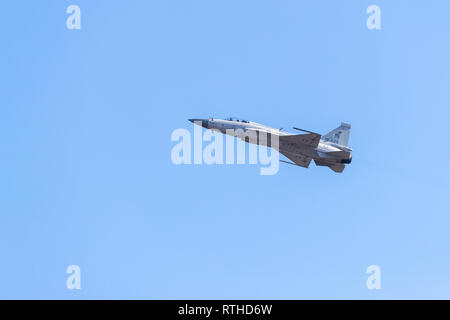 Zhuhai, Guangdong, China - November 07, 2018: Gemeinsame Fighter-17 Donner am Airshow China 2018 Stockfoto