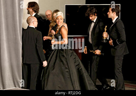 Lady Gaga, Sieger der Best Original Song für HALLOW'S" von "Ein Star wird geboren", stellt in der Presse während der 91. jährlichen Academy Awards in Hollywood und Highland am 24. Februar 2019 in Hollywood, Kalifornien. Stockfoto