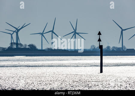 Windpark, Windenergieanlagen, Nordseeküste, Wattenmeer, im Landkreis Wittmund, Ostfriesland, Ostfriesland, Niedersachsen, Deutschland, Stockfoto