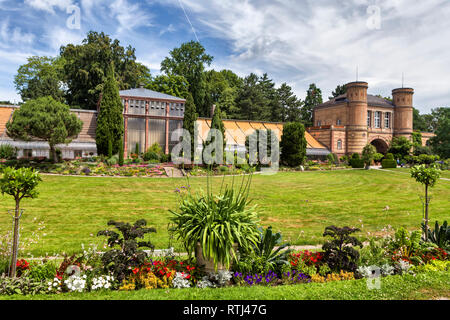 Deutschland Baden Wurtemberg Karlsruhe Botanischer Garten Restaurant Gaste Stockfotografie Alamy