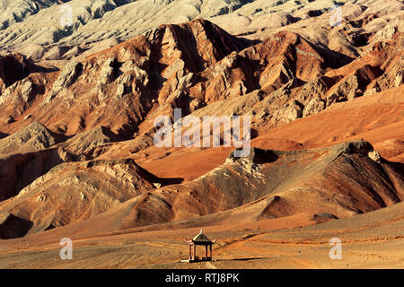 Flammende Berge, Höhlen von Bezeklik, Xinjiang Uyghur autonome Region, China Stockfoto