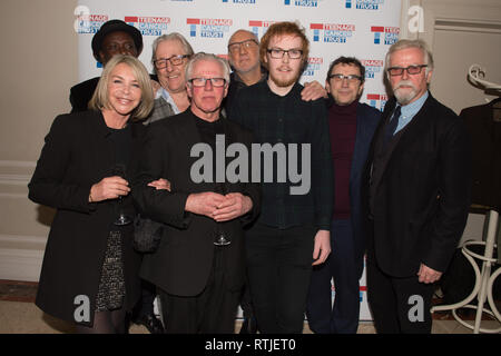 Pressemitteilung: "Quadrophenia" Besetzung für 40-jähriges Jubiläum und Vereinen helfen, junge Menschen mit Krebs zu unterstützen. Teenage Cancer Trust stolz feierten das 40-jährige Jubiläum der legendären Film "Quadrophenia" heute abend (Dienstag, 29. Januar) mit original cast der Filme zu helfen Geld und unterstützen junge Menschen mit Krebs. Die hochkarätig besetzte Veranstaltung, auf der mit einem Michelin-Stern ausgezeichnete Restaurant Locanda Locatelli, wiedervereinigten Sting, Phil Daniels, Phil Davis, Leslie Ash, Mark Wingett und Trevor Laird, plus Regisseur Franc Roddam vom 1979 Cult Classic British Film, die lose auf der Who's Rock 1973 war Stockfoto