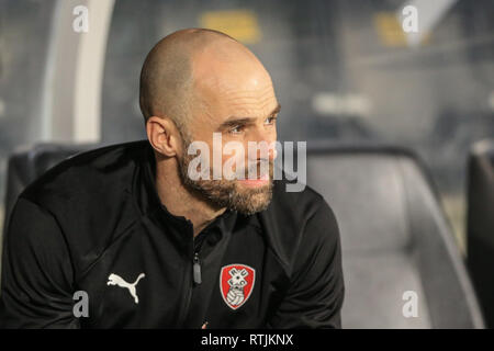 12. Januar 2019, kcom Stadion, Hull, England; Sky Bet Meisterschaft, Hull City vs Rotherham United; Paul Warne Manager von Rotherham United Credit: Mark Cosgrove/News Bilder der Englischen Football League Bilder unterliegen DataCo Lizenz Stockfoto