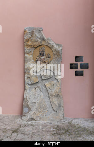 Schwarze Madonna mit Kind Mosaik - Wallfahrtskirche Castelmonte in der Nähe von Cividale del Friuli, Friaul Julisch Venetien, Italien Stockfoto