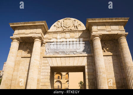 Bridge Gate in Cordoba, Spanien, Europa Stockfoto
