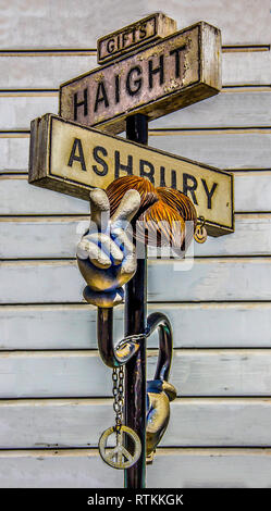 Haight Ashbury Symbol auf Haight Sreet, Geburtsstätte der Hippie Cultur der 1960er Jahre. Stockfoto