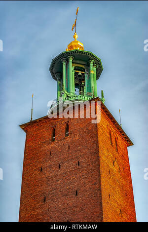 Der Glockenturm der beeindruckenden Rathaus in Stockholm, Schweden. Stockfoto