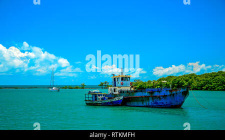 PORTO SEGURO, 22. Dezember 2018: Extramar. Angeln Anlegestelle an der Küste von Porto Seguro, im Bundesstaat Bahia, Brasilien. Stockfoto