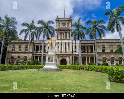 Ich King Kamehameha Statue, von Thomas Gould, am 6. August in Honolulu, Hawaii 2016. Es ist vor Ali iolani Hale, die Hawaii Supreme Court Gebäude Stockfoto
