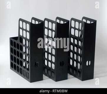 Vintage schwarzen Kunststoff Aktenschränke Stockfoto