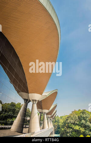 Moderne Vordach von KLIa Kuala Lumpur International Airport terminal Malaysia Stockfoto