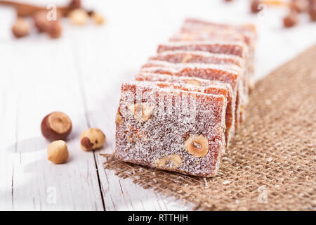 Spezialitäten dessert Traditionelle türkische Nachspeise (ein besonderes Dessert Mersin, Türkei) Stockfoto