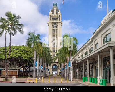 Ansicht der neuen Aloha Tower Marktplatz Am 6. August 2016 in Honolulu, Hawaii. Neu renovierte Aloha Tower Marketplace ist das Tor zum Honolulu Har Stockfoto