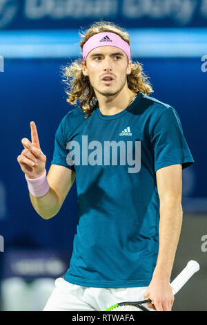 Dubai, VAE. 2. März 2019. Stefanos Tsitsipas Griechenlands reagiert im Finale gegen Roger Federer von der Schweiz während der Dubai Duty Free Tennis Meisterschaft am Dubai International Tennis Stadium, Dubai, UAE am 02. März 2019. Foto von Grant Winter. Stockfoto