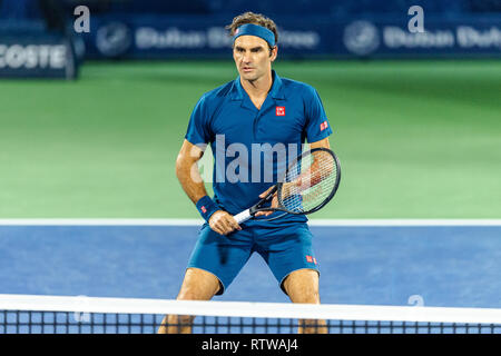 Dubai, VAE. 2. März 2019. Roger Federer von der Schweiz im Finale gegen Stefanos Tsitsipas von Griechenland während der Dubai Duty Free Tennis Meisterschaft am Dubai International Tennis Stadium, Dubai, UAE am 02. März 2019. Foto von Grant Winter. Stockfoto