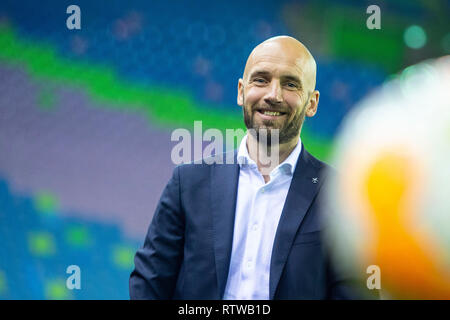 Arnheim, 02-03-2019, GelreDome, Saison 2018 / 2019, Eredivisie, Vitesse - NAC - NAC Breda Trainer Mitchell van Der Gaag vor dem Spiel Vitesse - NAC Breda Stockfoto